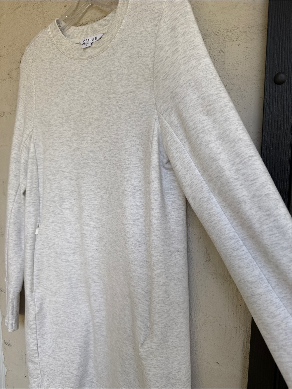 Athleta Coaster Luxe Sweatshirt Pullover
Dress Light Heathered Gray Size Small - Picture 5 of 13